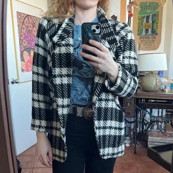Vintage Black and White Wool Plaid Coat - Picture 2 of 12